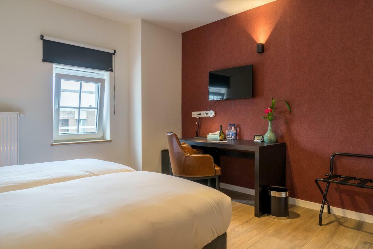 Hotel Huron Mol Ngoại thất bức ảnh