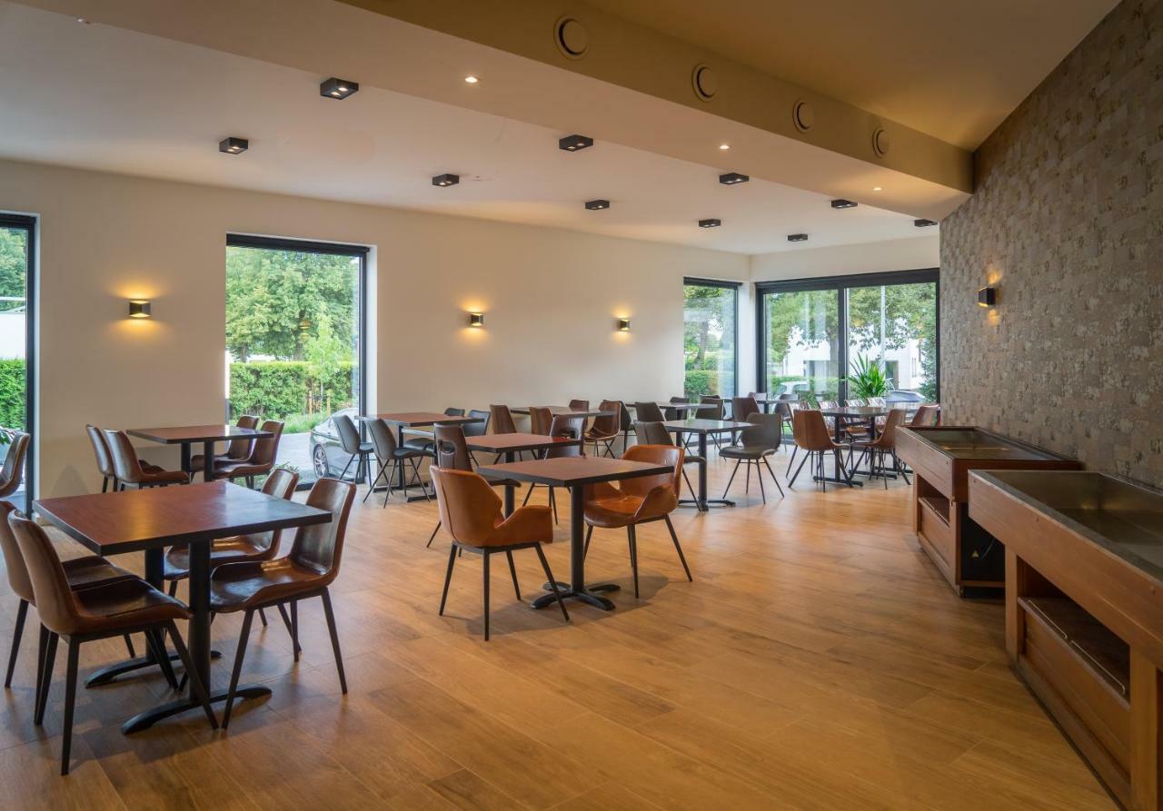 Hotel Huron Mol Ngoại thất bức ảnh